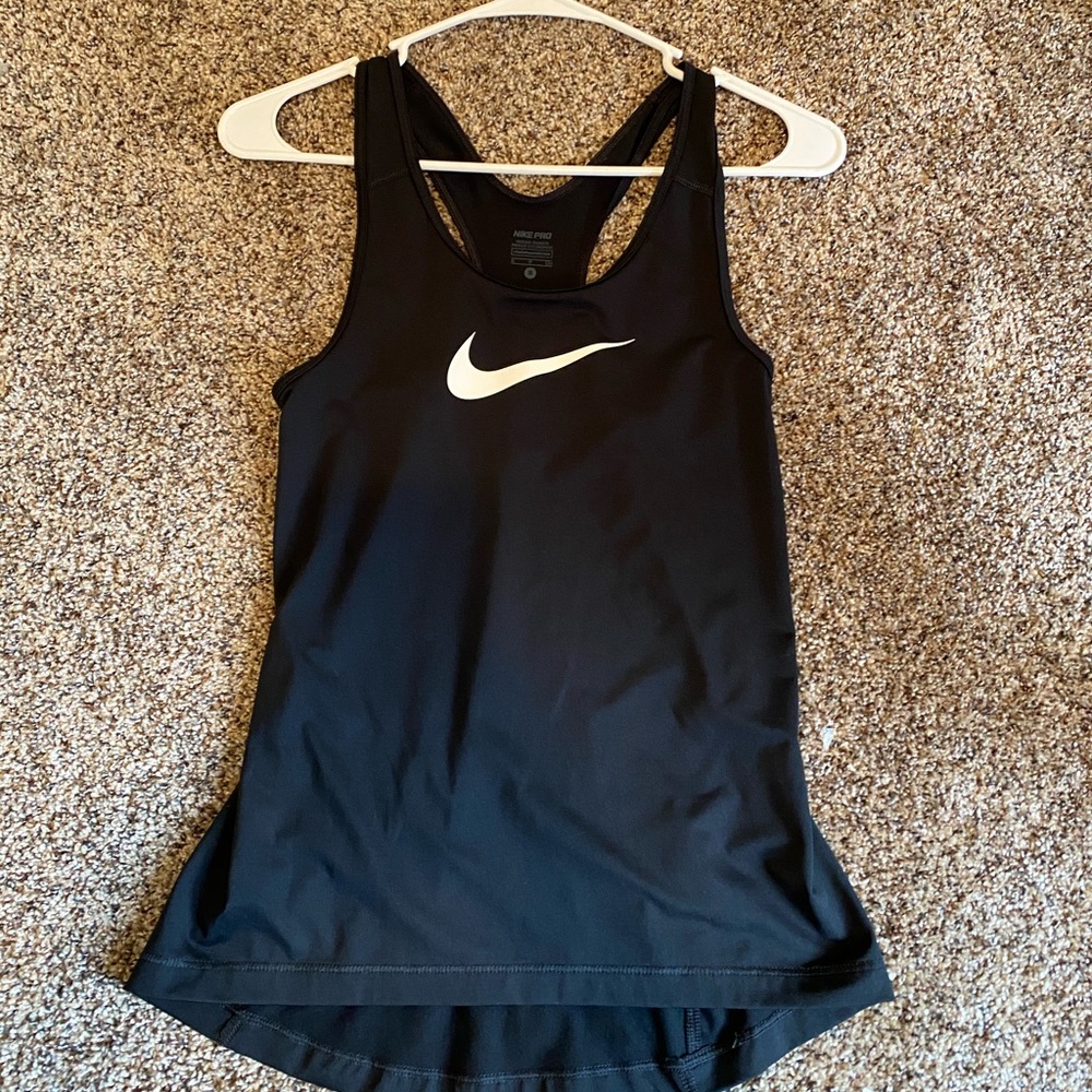 Black Nike racerback tank